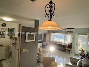 925 SW 11th Ave 1J, Hallandale Beach FL 33009