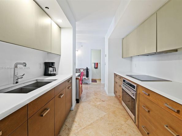 6917 Collins Ave 404, Miami Beach FL 33141