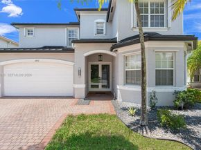 4892 SW 173rd Ave, Miramar FL 33029