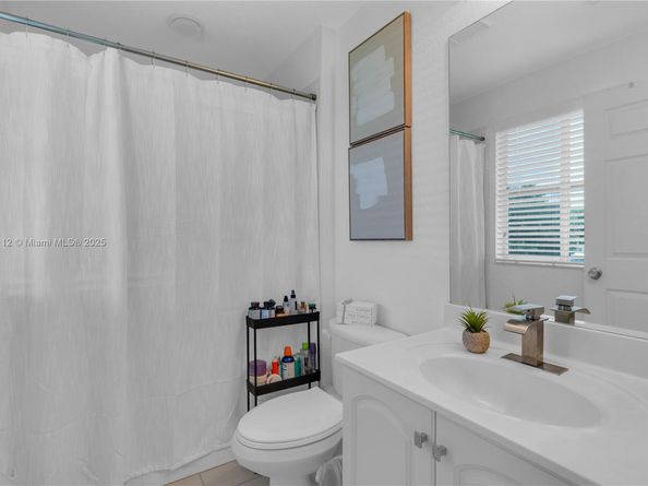 1901 SW 60th Ter, North Lauderdale FL 33068