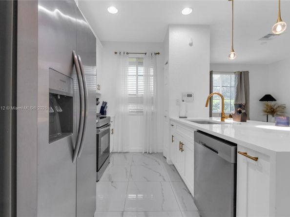 1901 SW 60th Ter, North Lauderdale FL 33068