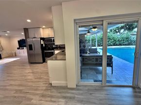8404 SW 26th St, Davie FL 33324