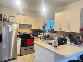 3390 NE 9th St 201, Homestead FL 33033