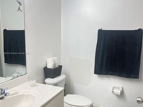 3390 NE 9th St 201, Homestead FL 33033