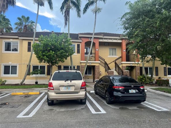 3390 NE 9th St 201, Homestead FL 33033