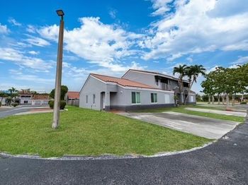 8381 SW 148th Ave