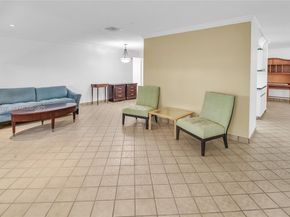 1331 Campanelli Dr, Plantation FL 33322