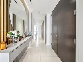 3250 NE 188th St 607, Aventura FL 33180