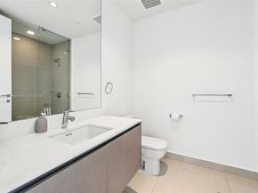 3250 NE 188th St 607, Aventura FL 33180
