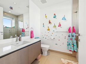 3250 NE 188th St 607, Aventura FL 33180