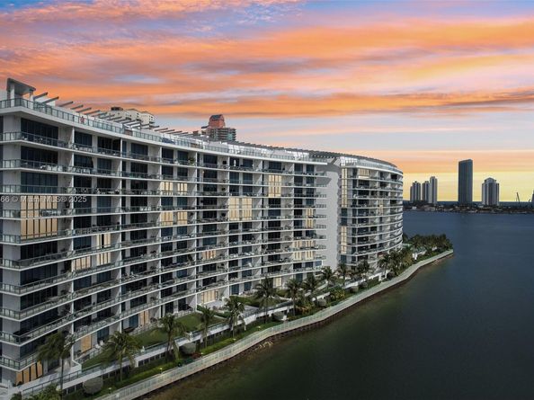 3250 NE 188th St 607, Aventura FL 33180