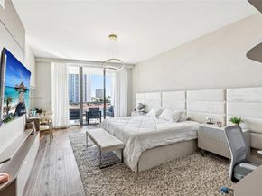 3250 NE 188th St 607, Aventura FL 33180