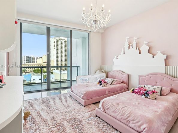 3250 NE 188th St 607, Aventura FL 33180
