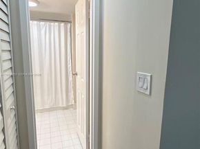 2935 NE 163rd St 3P, North Miami Beach FL 33160