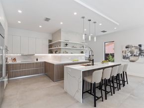 1814 Middle River Dr, Fort Lauderdale FL 33305