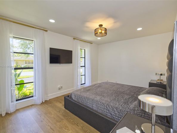 10395 NW 42nd Dr, Coral Springs FL 33065