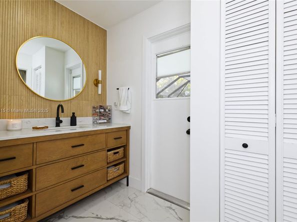 10395 NW 42nd Dr, Coral Springs FL 33065