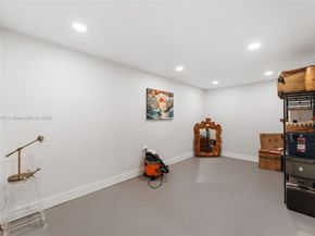1130 NW 57th St, Miami FL 33127