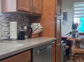 9600 NW 15th Ct, Pembroke Pines FL 33024