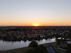 15205 SW 45th Ter 45E, Miami FL 33185