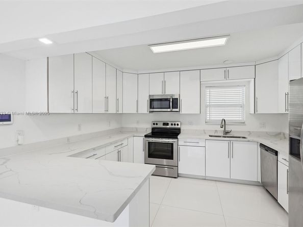 12630 NE Miami Pl, North Miami FL 33161