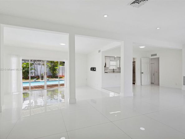 12630 NE Miami Pl, North Miami FL 33161