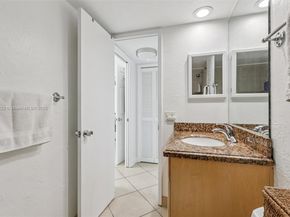 3150 N Course Ln 108, Pompano Beach FL 33069