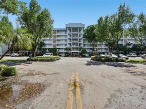 3150 N Course Ln 108, Pompano Beach FL 33069