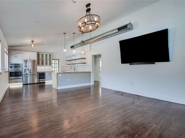 2305 SW 19th Ter, Miami FL 33145
