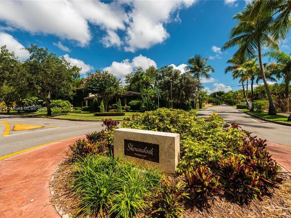 2305 SW 19th Ter, Miami FL 33145