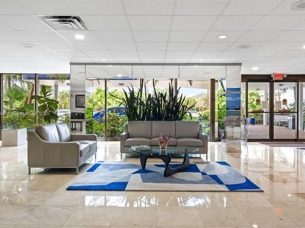 4350 Hillcrest Dr 1016, Hollywood FL 33021