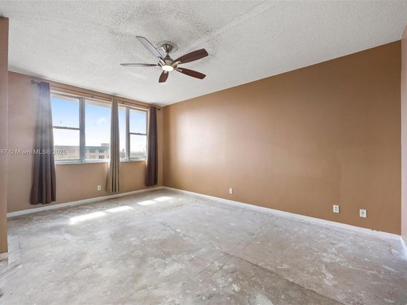 4350 Hillcrest Dr 1016, Hollywood FL 33021