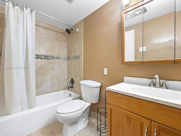 4350 Hillcrest Dr 1016, Hollywood FL 33021