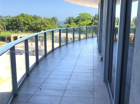 488 NE 18th St 215, Miami FL 33132