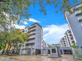 2475 NW 16th St Rd 601, Miami FL 33125
