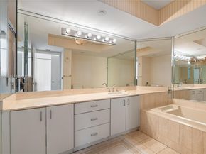 1000 W Island Blvd 3002, Aventura FL 33160