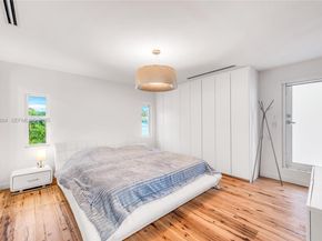 4321 Nautilus Dr, Miami Beach FL 33140