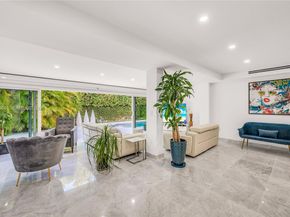 4321 Nautilus Dr, Miami Beach FL 33140