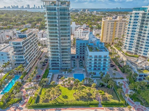 3737 Collins Ave S403, Miami Beach FL 33140