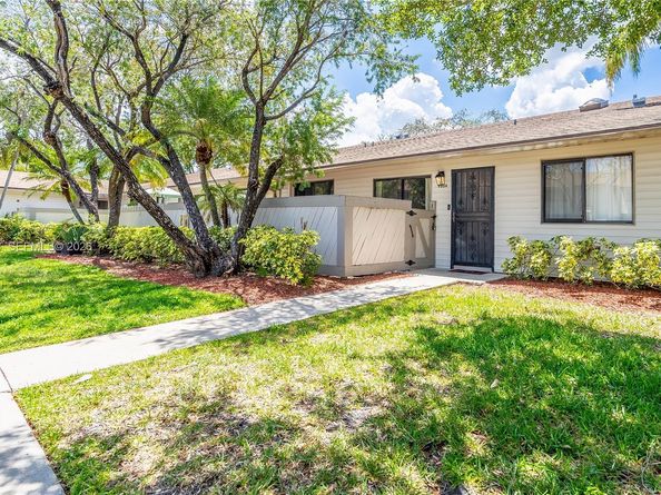 9804 NW 37th St 3E, Sunrise FL 33351