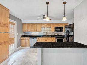 735 NE 38th St, Oakland Park FL 33334