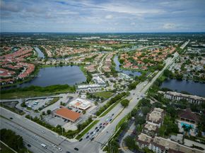 11266 SW 12th St 201, Pembroke Pines FL 33025