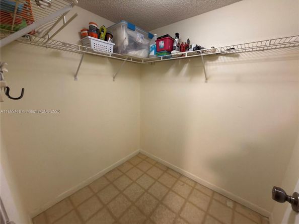 11266 SW 12th St 201, Pembroke Pines FL 33025