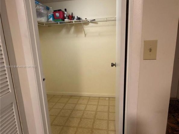 11266 SW 12th St 201, Pembroke Pines FL 33025