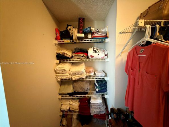 11266 SW 12th St 201, Pembroke Pines FL 33025