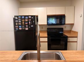 11266 SW 12th St 201, Pembroke Pines FL 33025