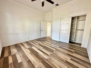 1831 Mariners Ln, Weston FL 33327