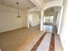 1831 Mariners Ln, Weston FL 33327