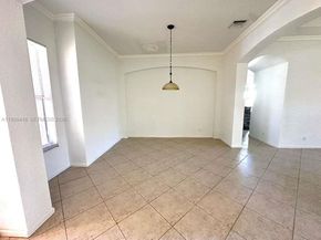 1831 Mariners Ln, Weston FL 33327