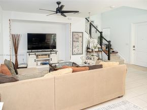11660 SW 13th Ct, Pembroke Pines FL 33025